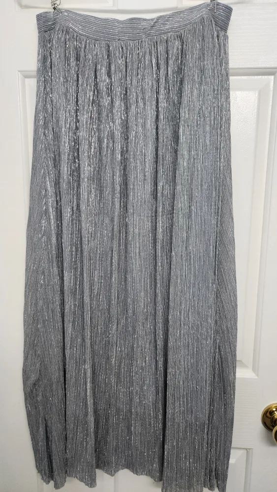 Bershka Silver Maxi Pleated A-Line Skirt image indicator(2)