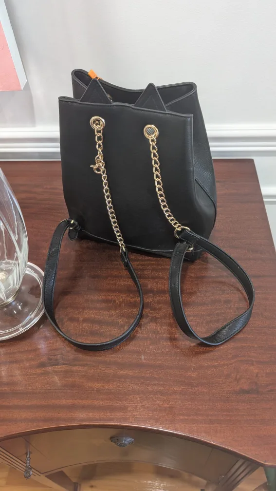 velvet ray black cat backpack - new image indicator(2)