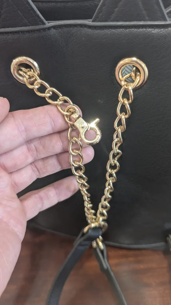 velvet ray black cat backpack - new image indicator(3)