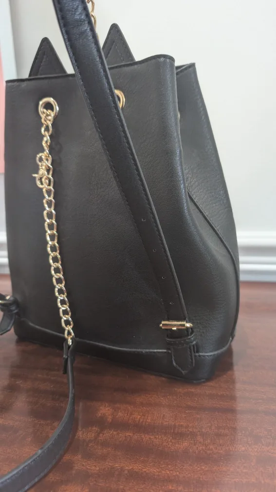 velvet ray black cat backpack - new image indicator(4)