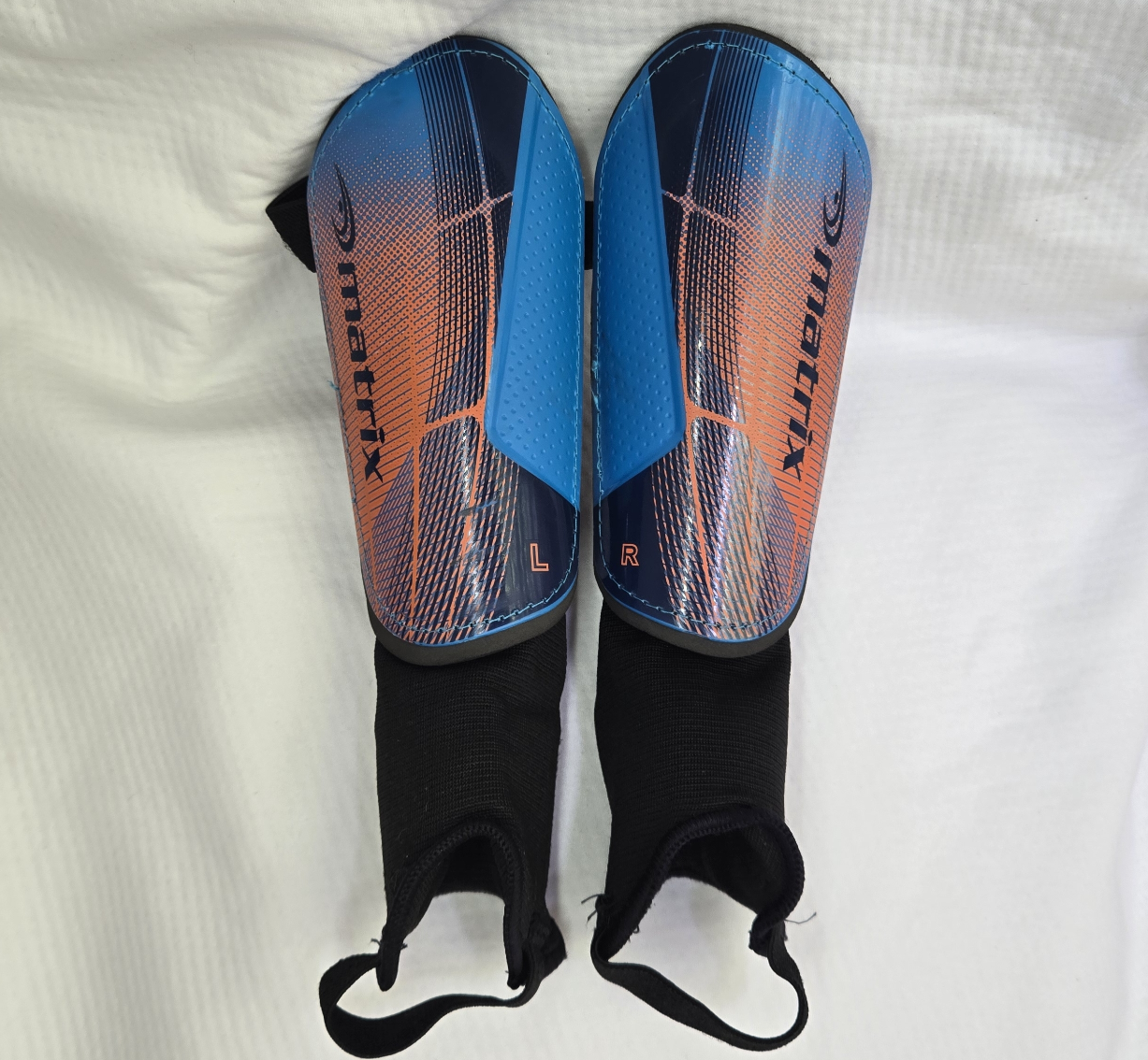 Matrix Soccer Shin Guards - Size Medium Kids