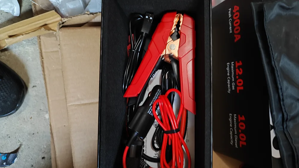 GooLOO Jump Starter and Power Bank image indicator(5)