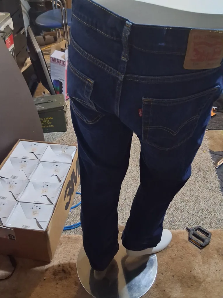 Levi's Jeans - Size W34 L32 image indicator(2)