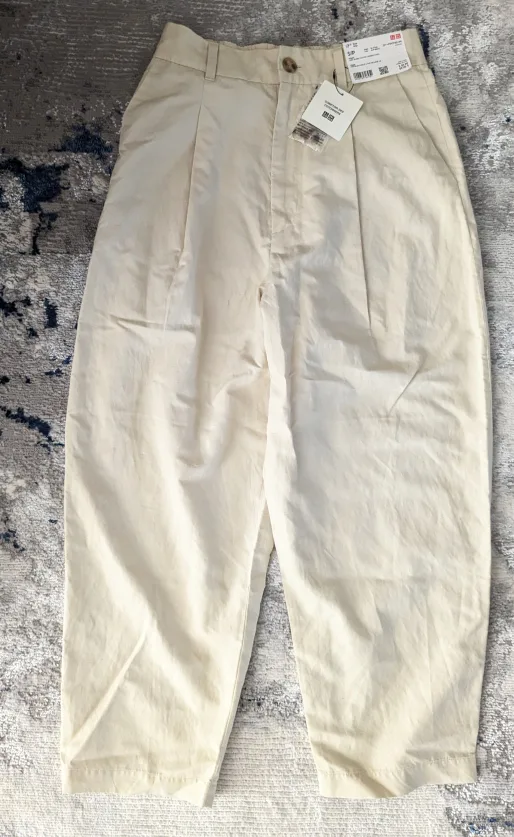 BNWT Uniqlo linen blend pleated tapered pants image indicator(4)