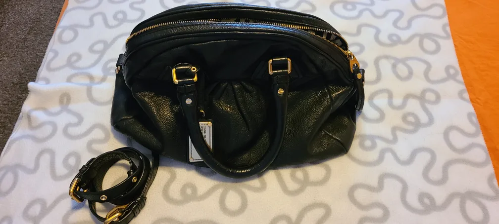 Marc Jacobs black leather bag image indicator(8)
