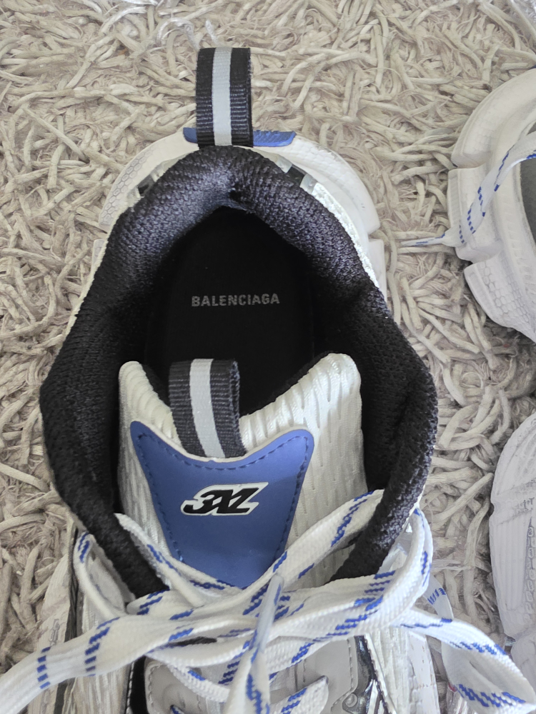 Balenciaga White/Blue Sneakers - Size 42 - photo 4