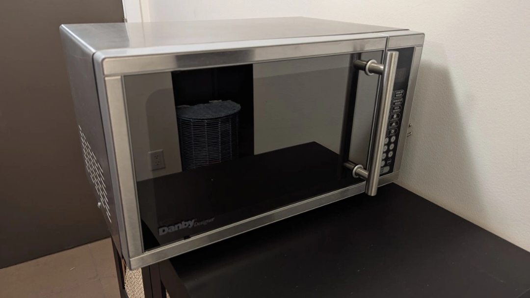 Danby Designer Microwave Oven - photo 4