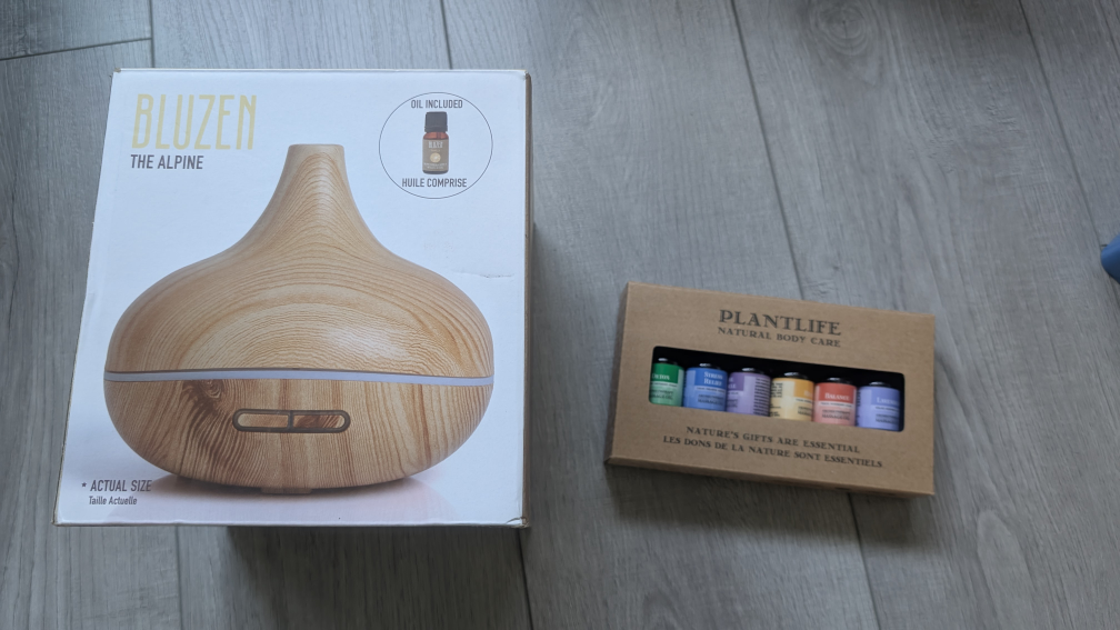 Bluzen Diffuser & Essential Oils Set
