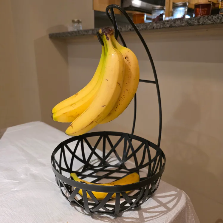 Metal Fruit Basket thumbnail