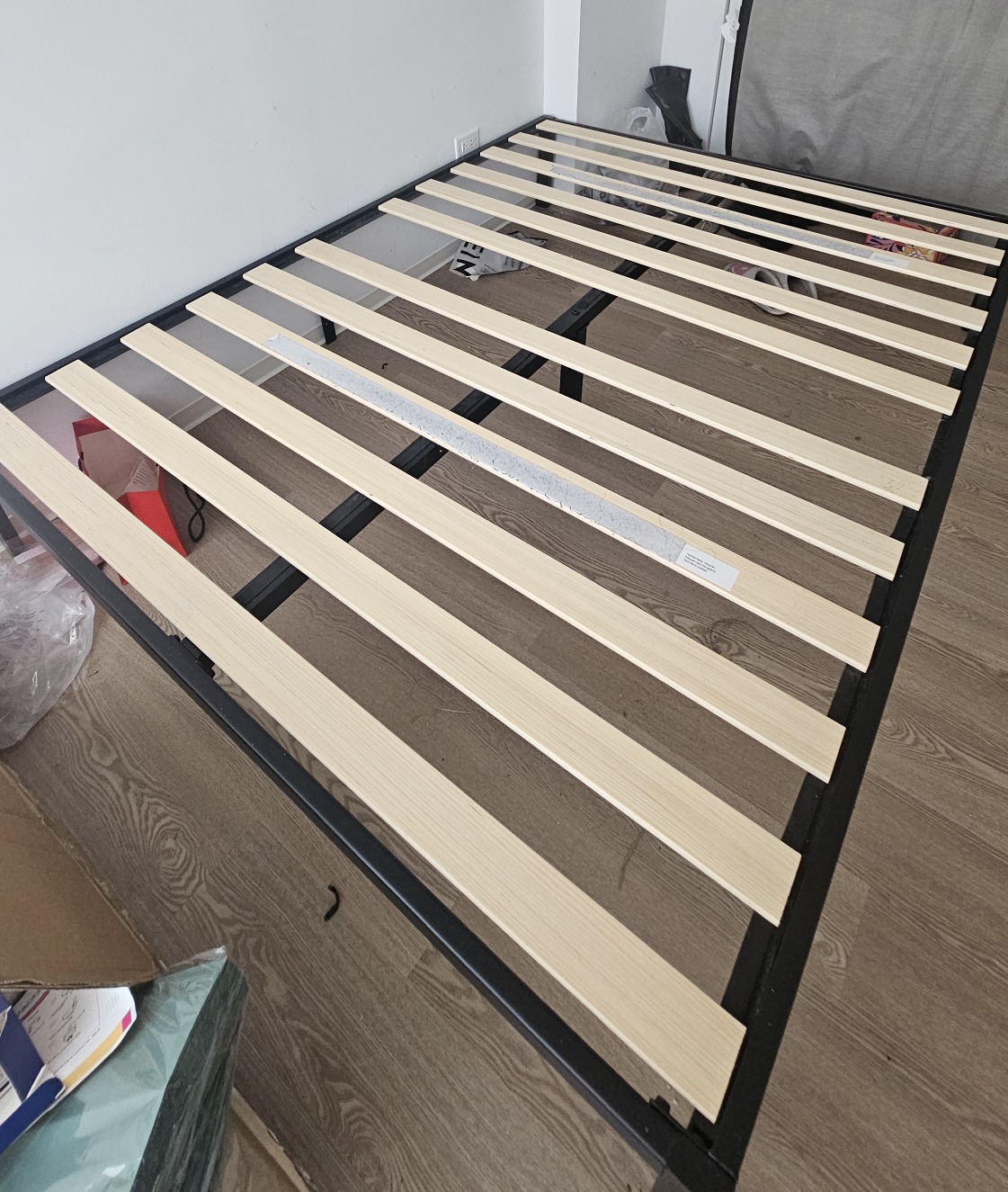 Queen Size Metal Bed Frame with Wooden Slats