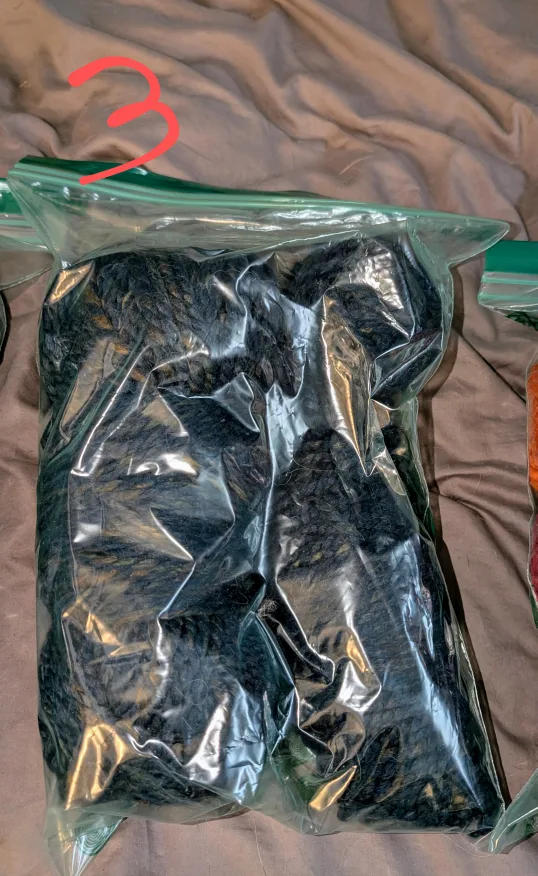 #freecycle Yarn Destash Bundles - various colours image indicator(4)