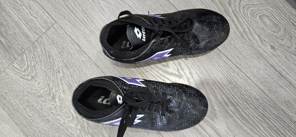 Lotto Soccer Cleats - Girls/Fillies Size 4 - photo 5