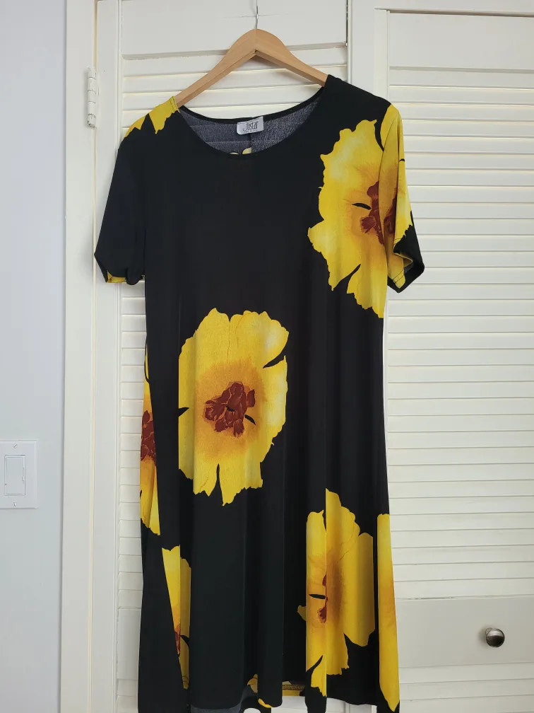 Black Sunflower Dress thumbnail