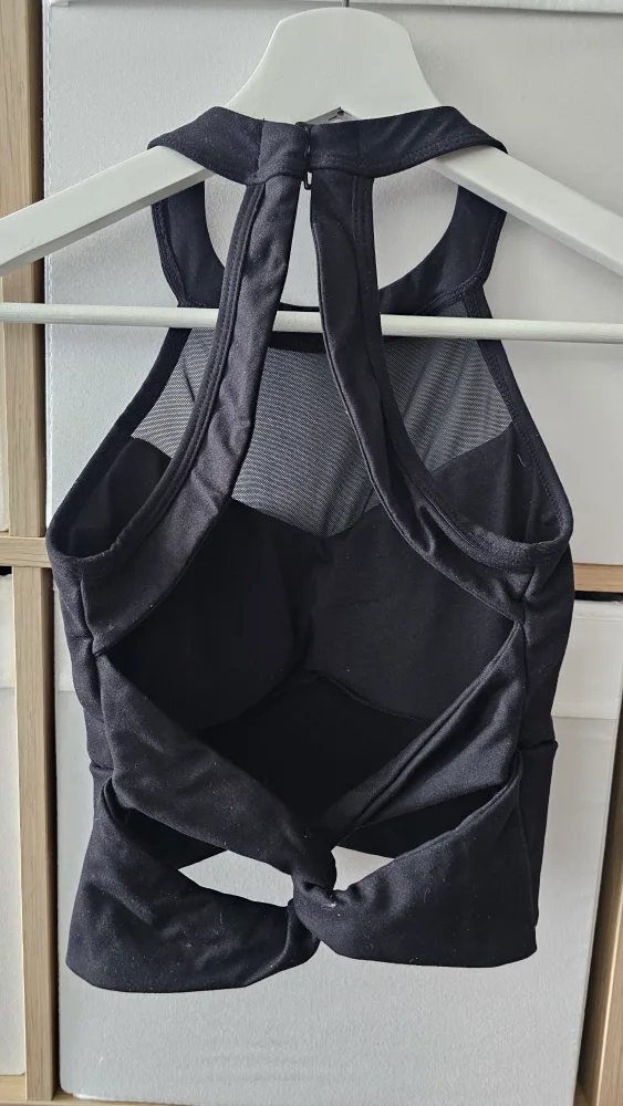 💚 Black Halter Top with Mesh Detail image indicator(2)