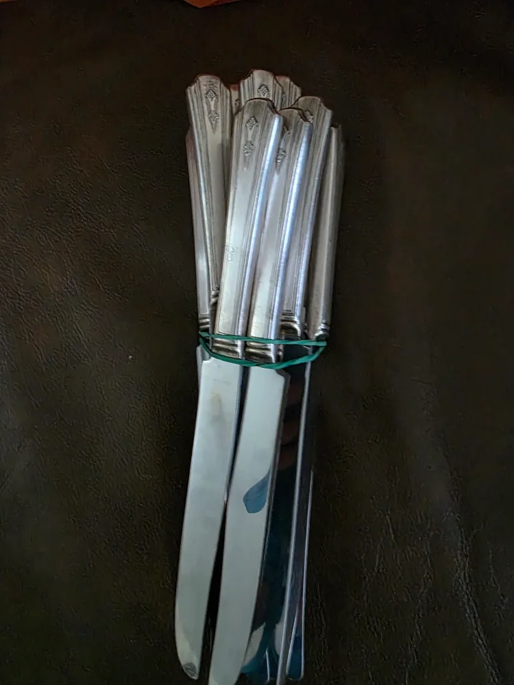 Vintage Silverware Knives image indicator(2)