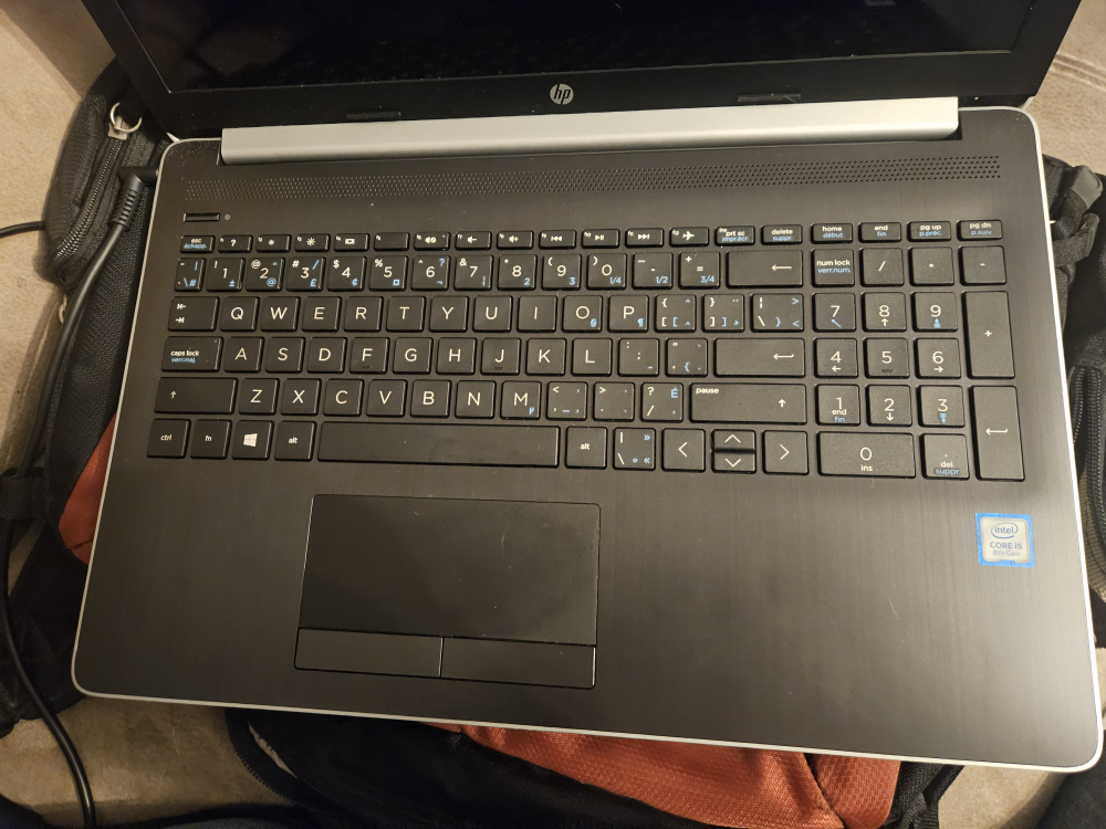 HP Laptop with Eddie Bauer Bag - photo 2