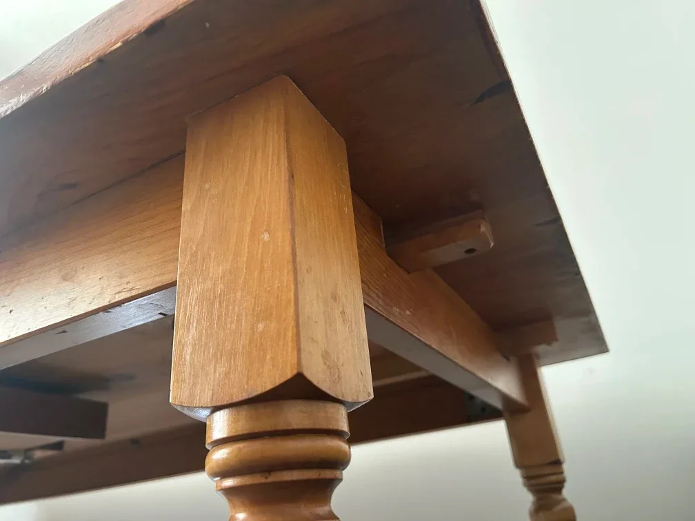 Wooden Dining Table image indicator(4)