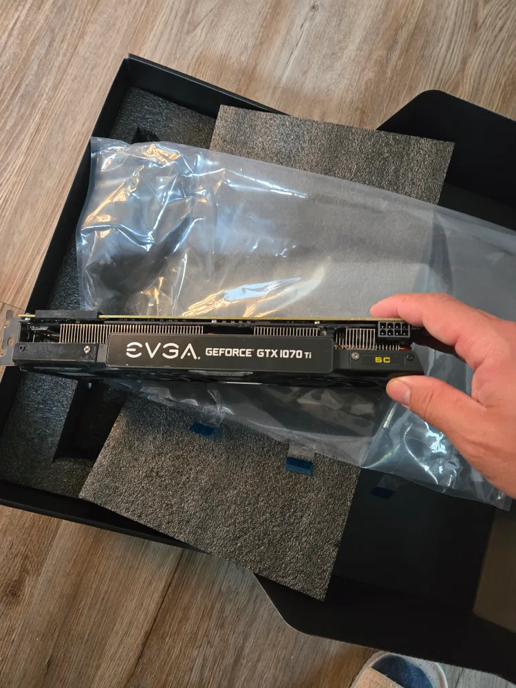 EVGA GeForce GTX 1070 Ti Graphics Card thumbnail