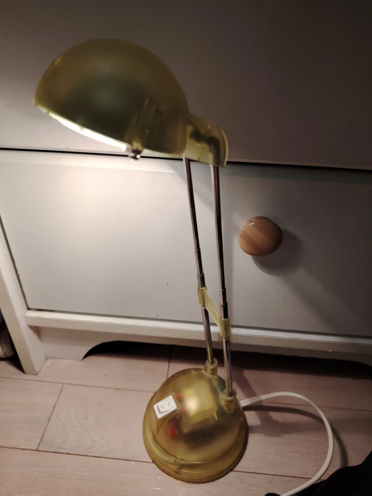 Adjustable Yellow Desk Lamp image indicator(2)