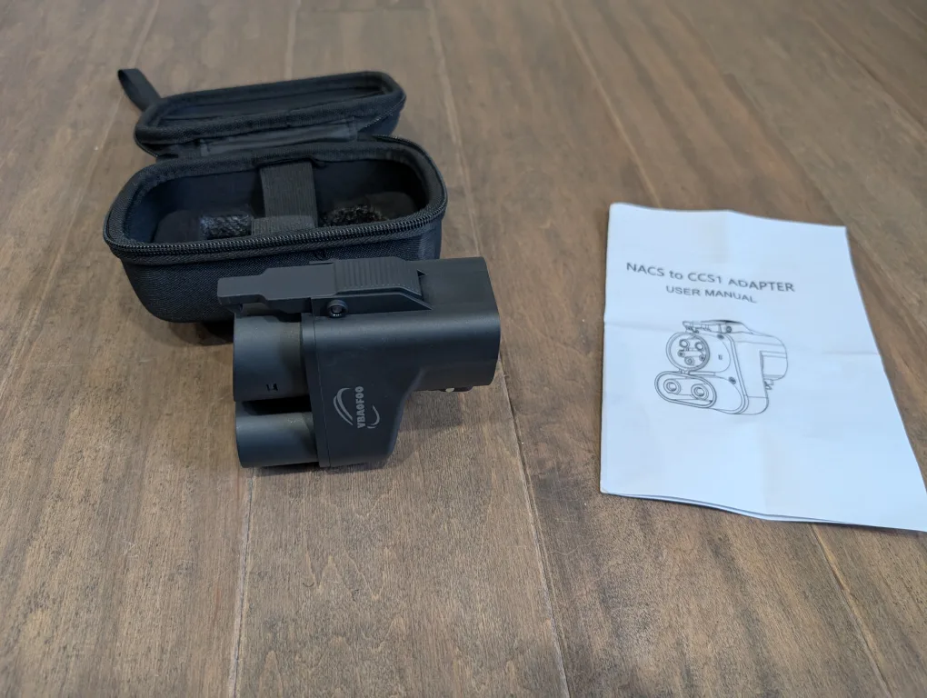 NACS to CCS1 Adapter with Carrying Case image indicator(2)