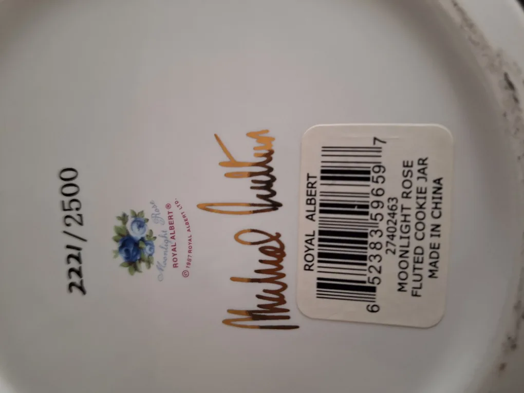 ROYAL ALBERT Moonlight Roses Biscuit Jar image indicator(7)