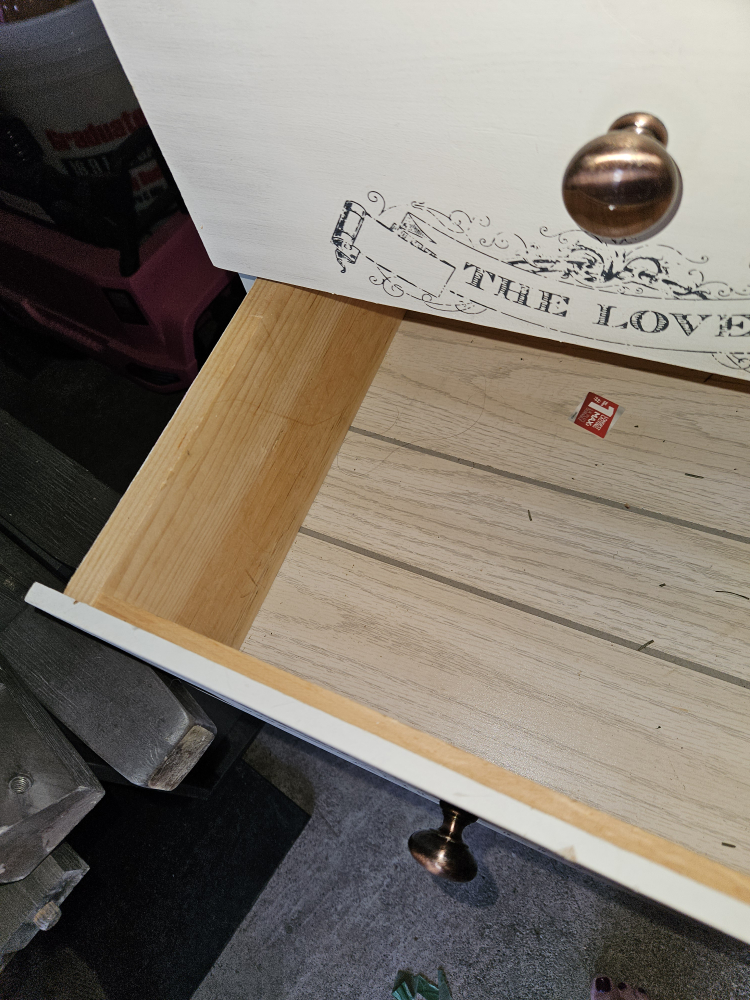 Beautiful Dresser - photo 2