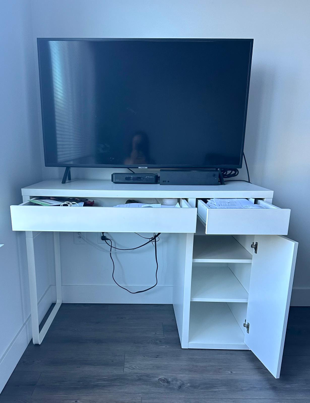 White Desk With Drawers - photo 2