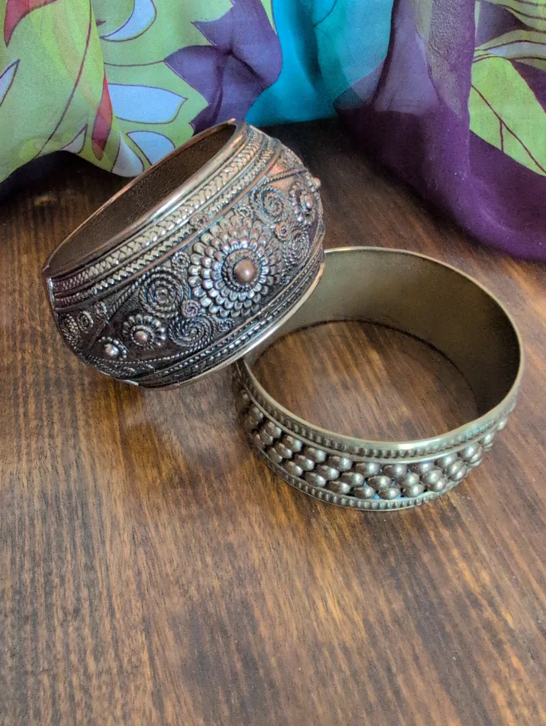 Costume jewellery - MUST go - many items! image indicator(3)