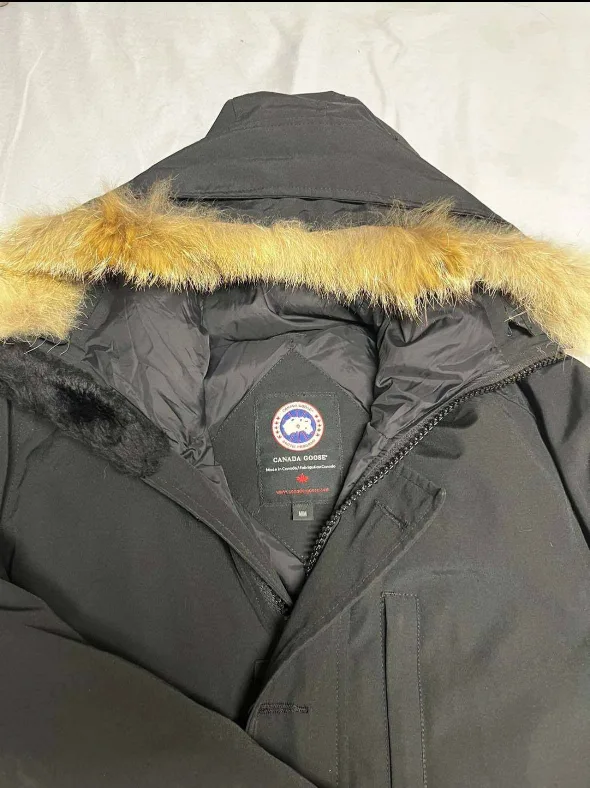 Canada Goose Black Winter Parka image indicator(4)