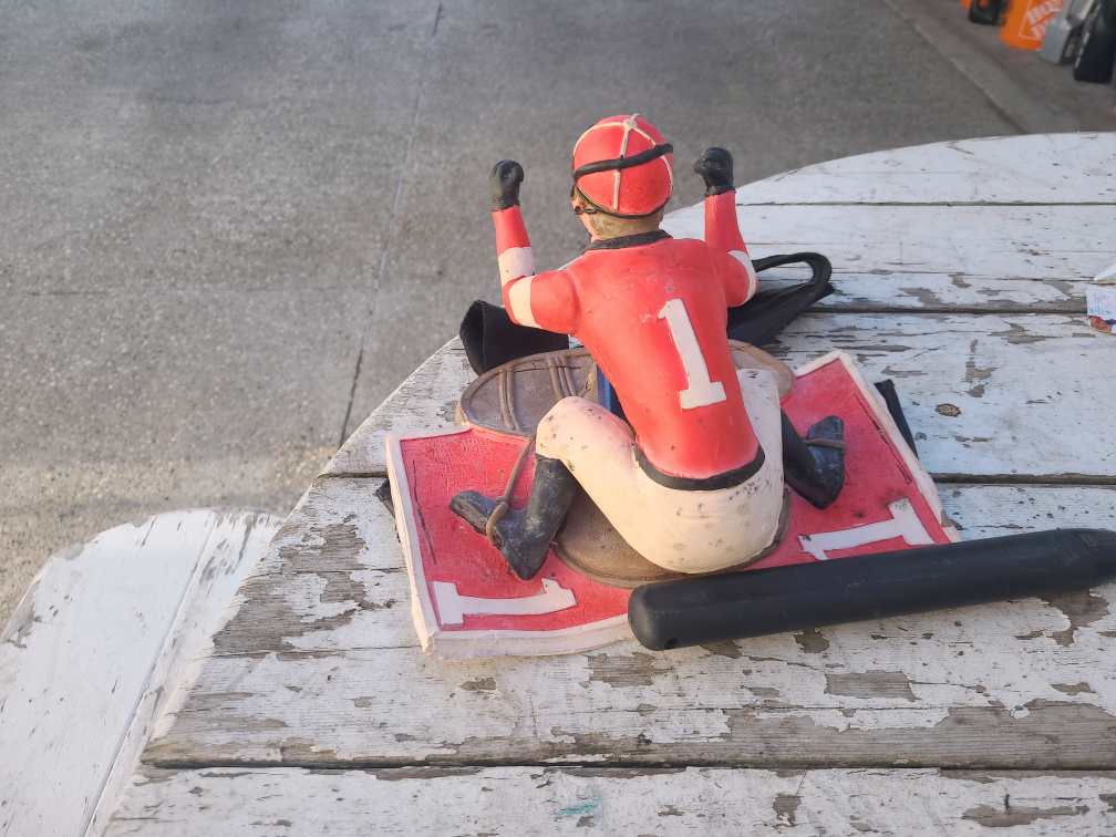 Jockey Statue Figurine - photo 4