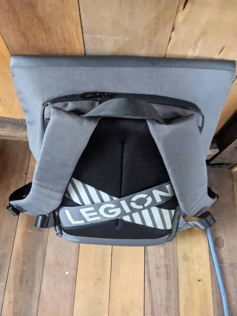 Lenovo IdeaPad gaming 3i laptop image indicator(3)