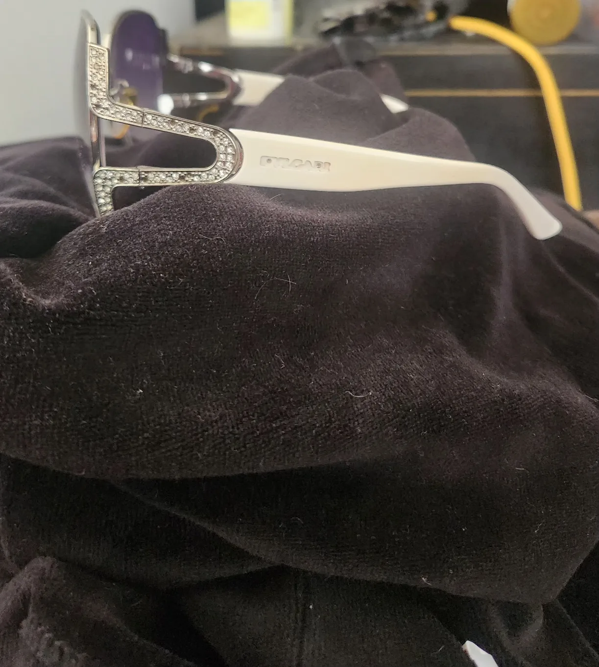 BVLGARI Sunglasses image indicator(2)