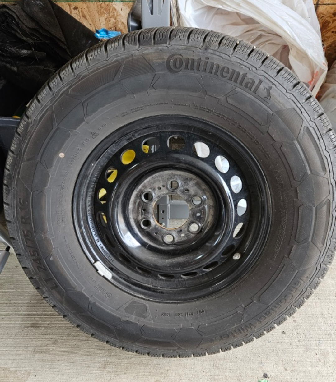 Continental VanContact Winter Tire LT245/75R16