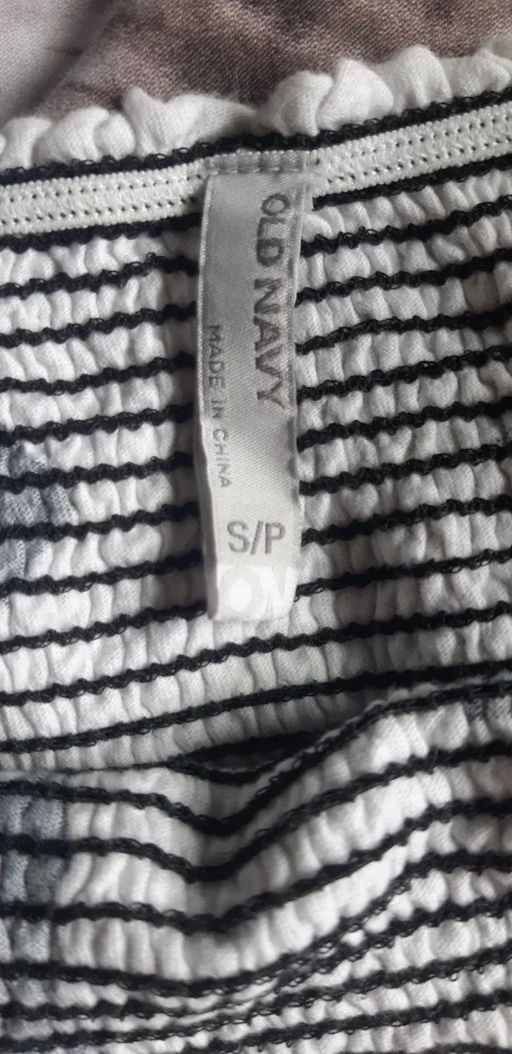 Old Navy Smocked Floral Dress - Size S image indicator(2)