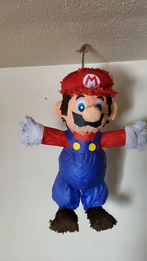 Super Mario Piñata thumbnail