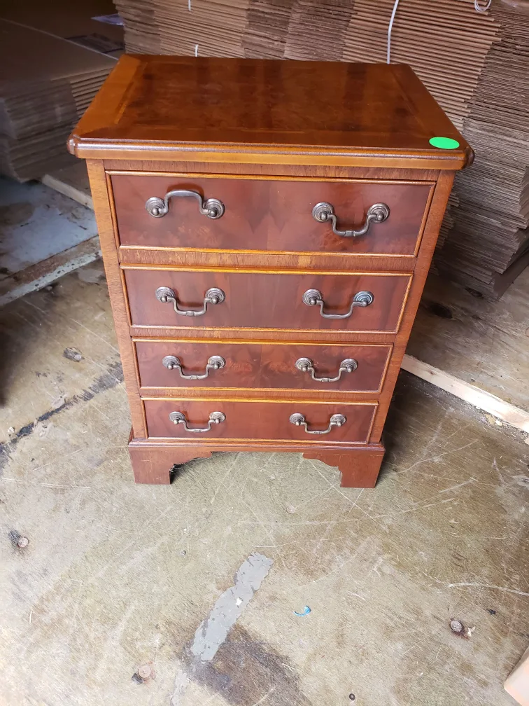Wooden 4 Drawer Chest of Drawers image indicator(4)