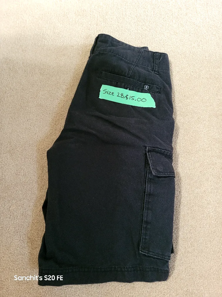 West 49 Black Cargo Shorts - Size 28 thumbnail