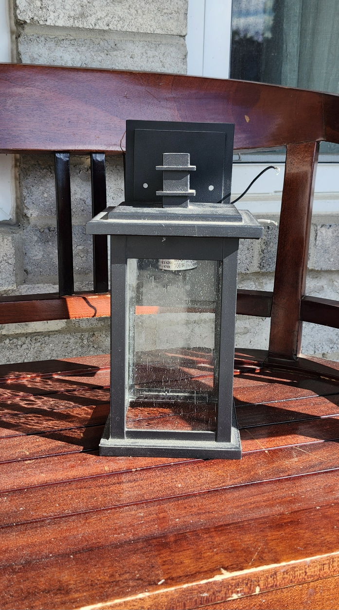 Outdoor Wall Mount Lantern. As it is, pay what you can. - photo 3