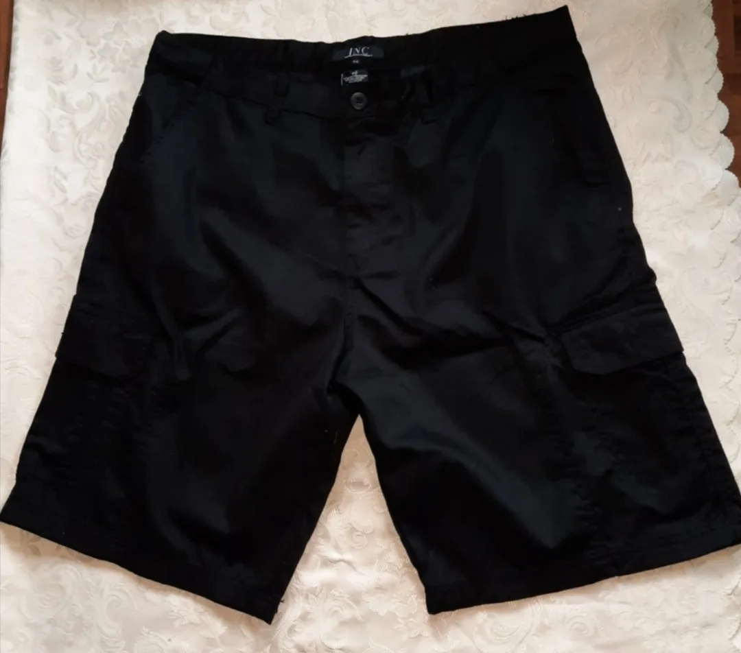 Black cargo shorts thumbnail
