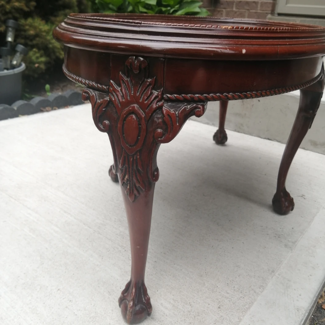 Vintage Oval Coffee Table - photo 3