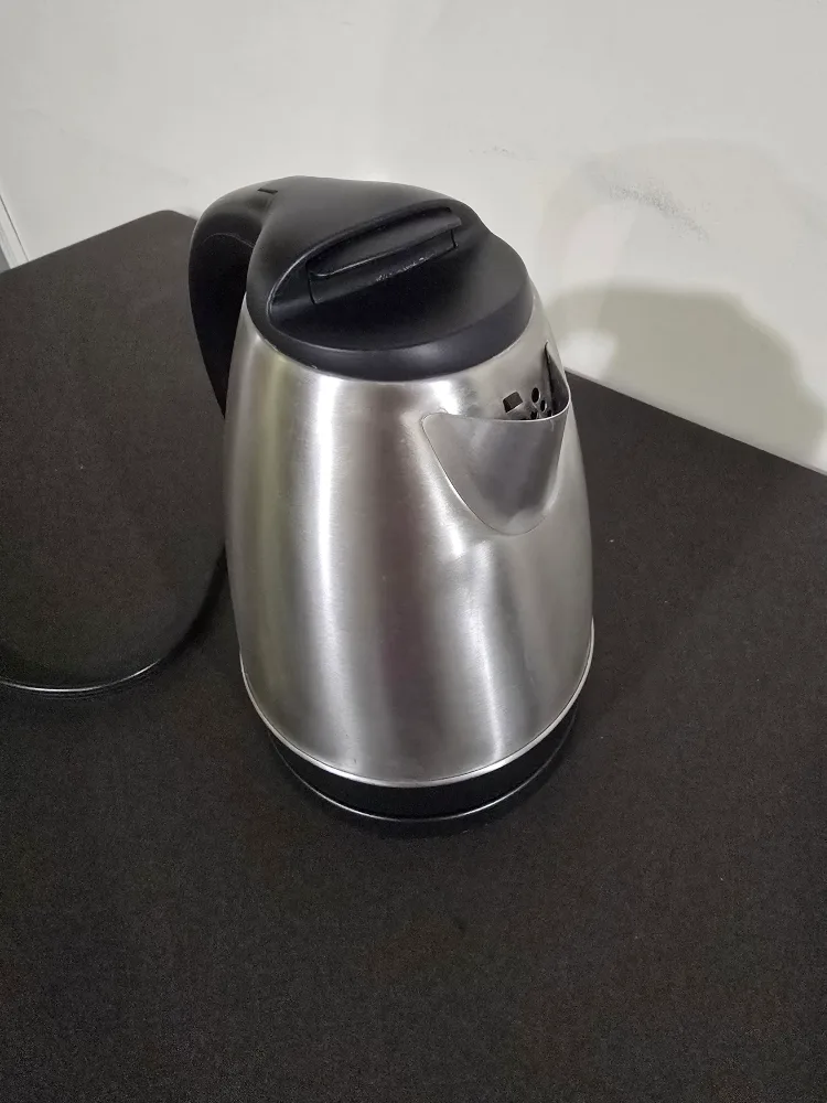 Hamilton Beach Electric Kettle - 1.7L image indicator(3)