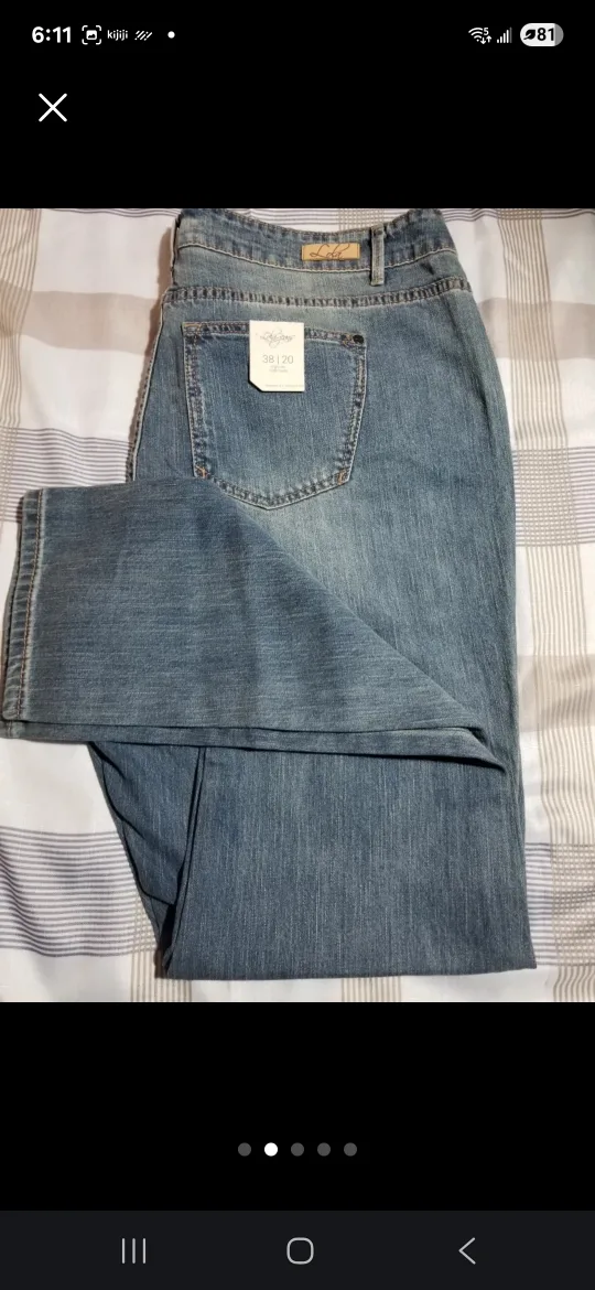 Lola Jeans size 38/20 high waist.  Embroided thighs image indicator(2)