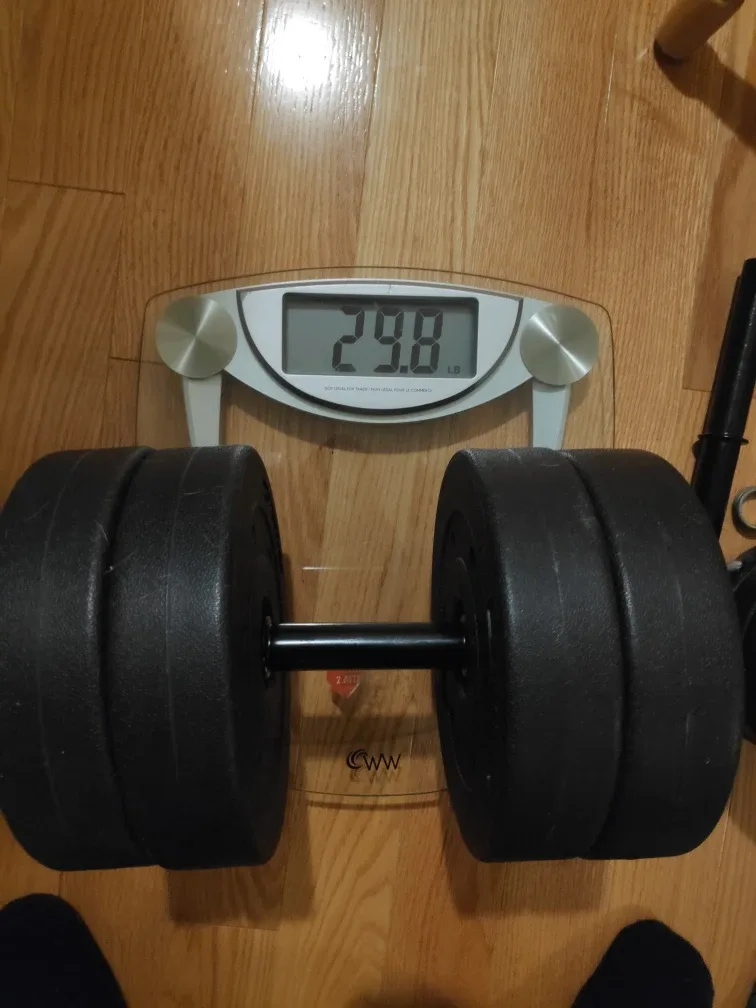 Adjustable Dumbbell Set - upto 30lbs on single image indicator(4)