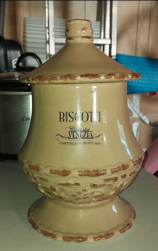 Biscotti Ceramic Jar with Lid