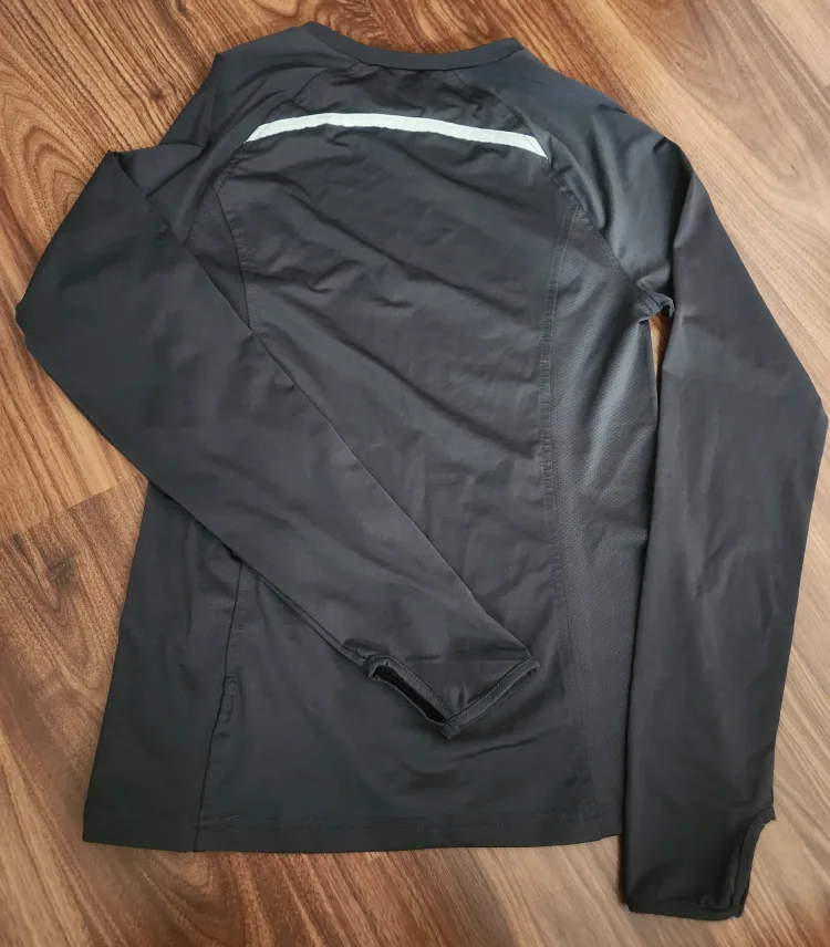 Bundle-7 tops+hat($28) image indicator(8)