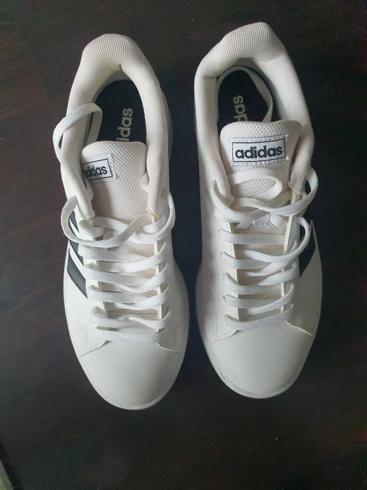 Adidas White Sneakers thumbnail