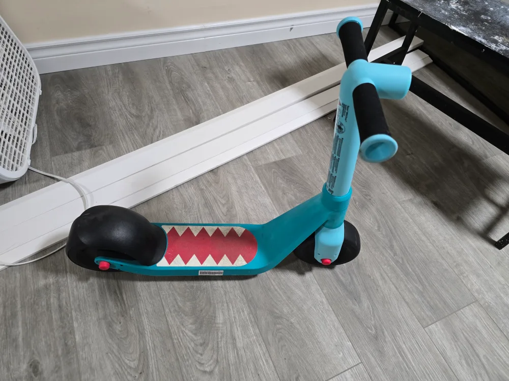 Kids' Kick Scooter