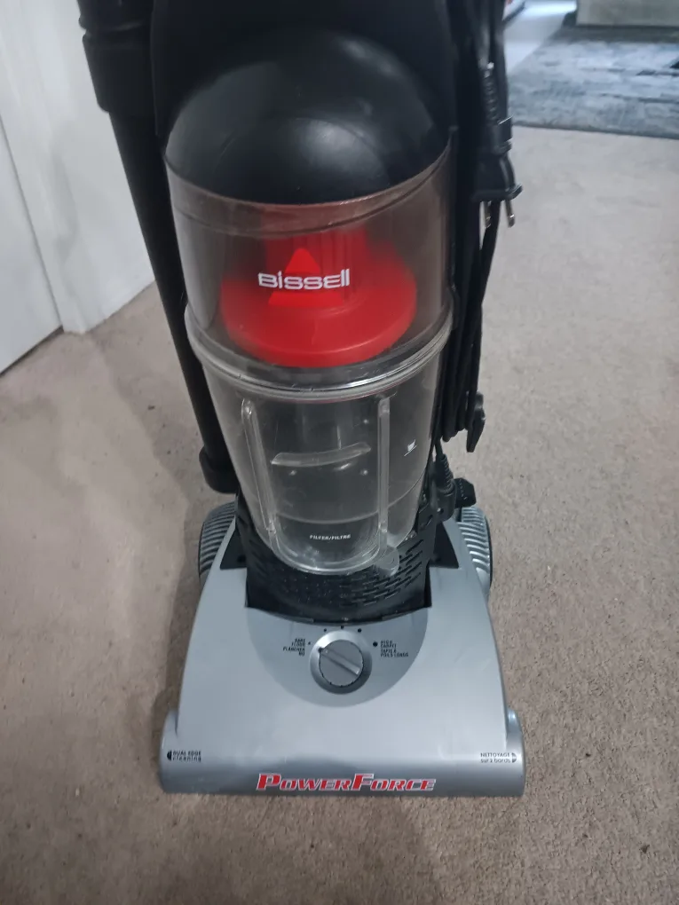 Bissell PowerForce Vacuum thumbnail