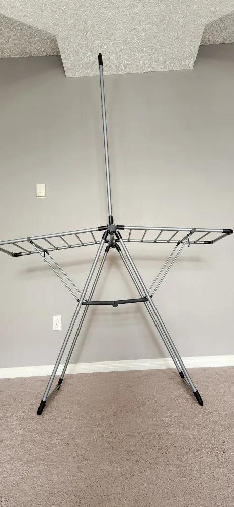 Foldable Clothes Drying Rack thumbnail