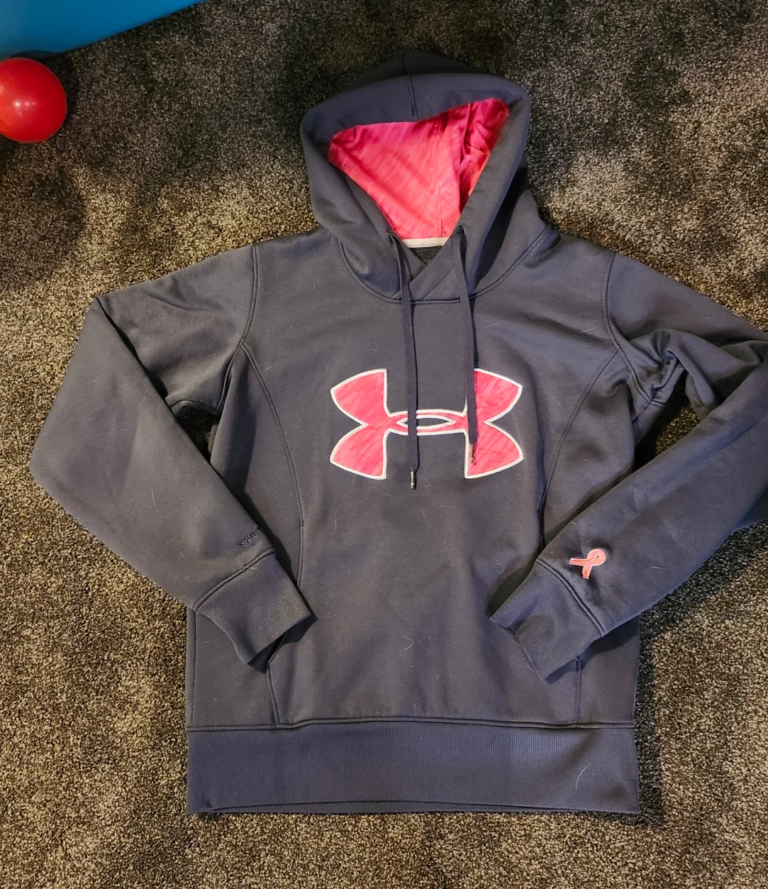 Under Armour Hoodie breast cancer edition thumbnail